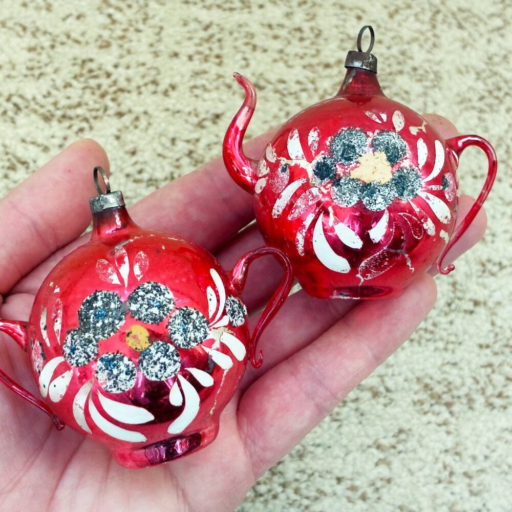 Vintage Glass Ornaments Teapot Creamer Pair Red Black Mica White Christmas 2